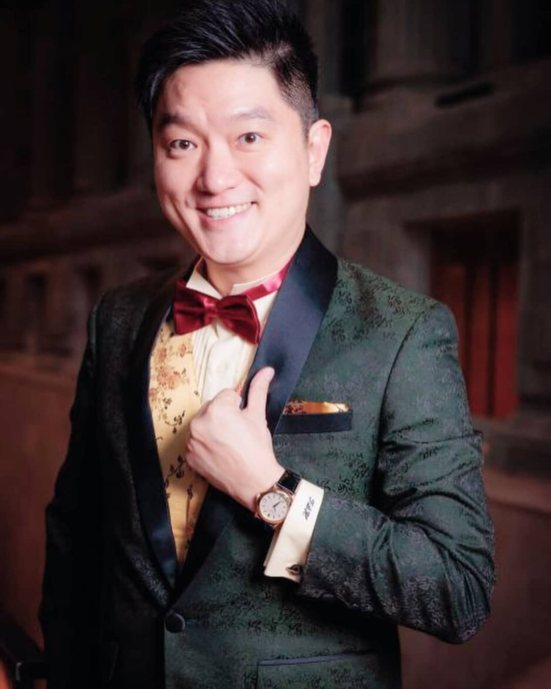 Tuxedo Formalwear Image 1-6