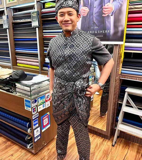 Tailoring Harmony: How Bespoke Fashion Celebrates Singapore’s Multicultural Identity